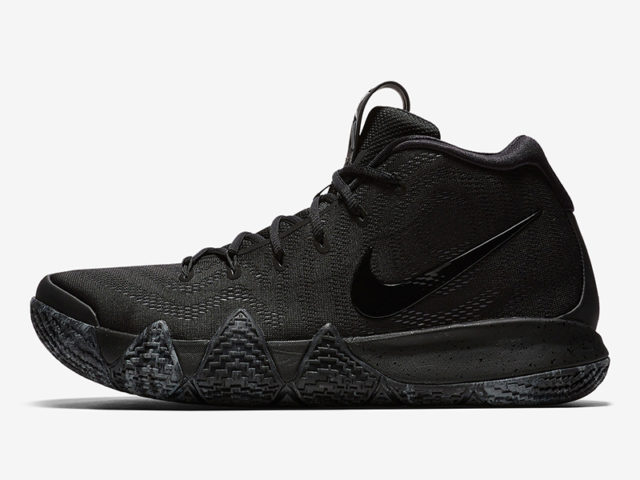 The Blackout Kyrie 4s are perfect for the Blacktop