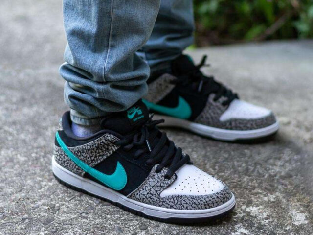 Nike joins in the 11.11 fun with the release of another highly-anticipated Dunk SB